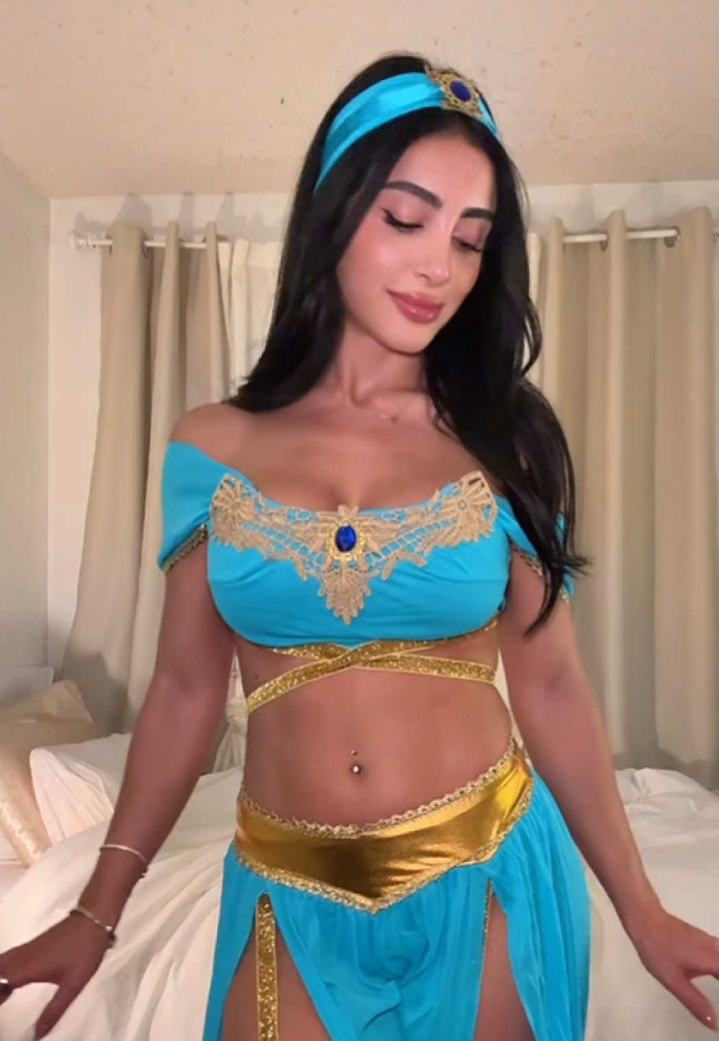 @Romina Iranmanesh