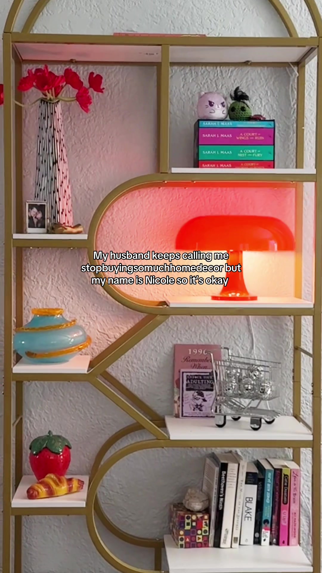 @nicole 🪩 colorful home