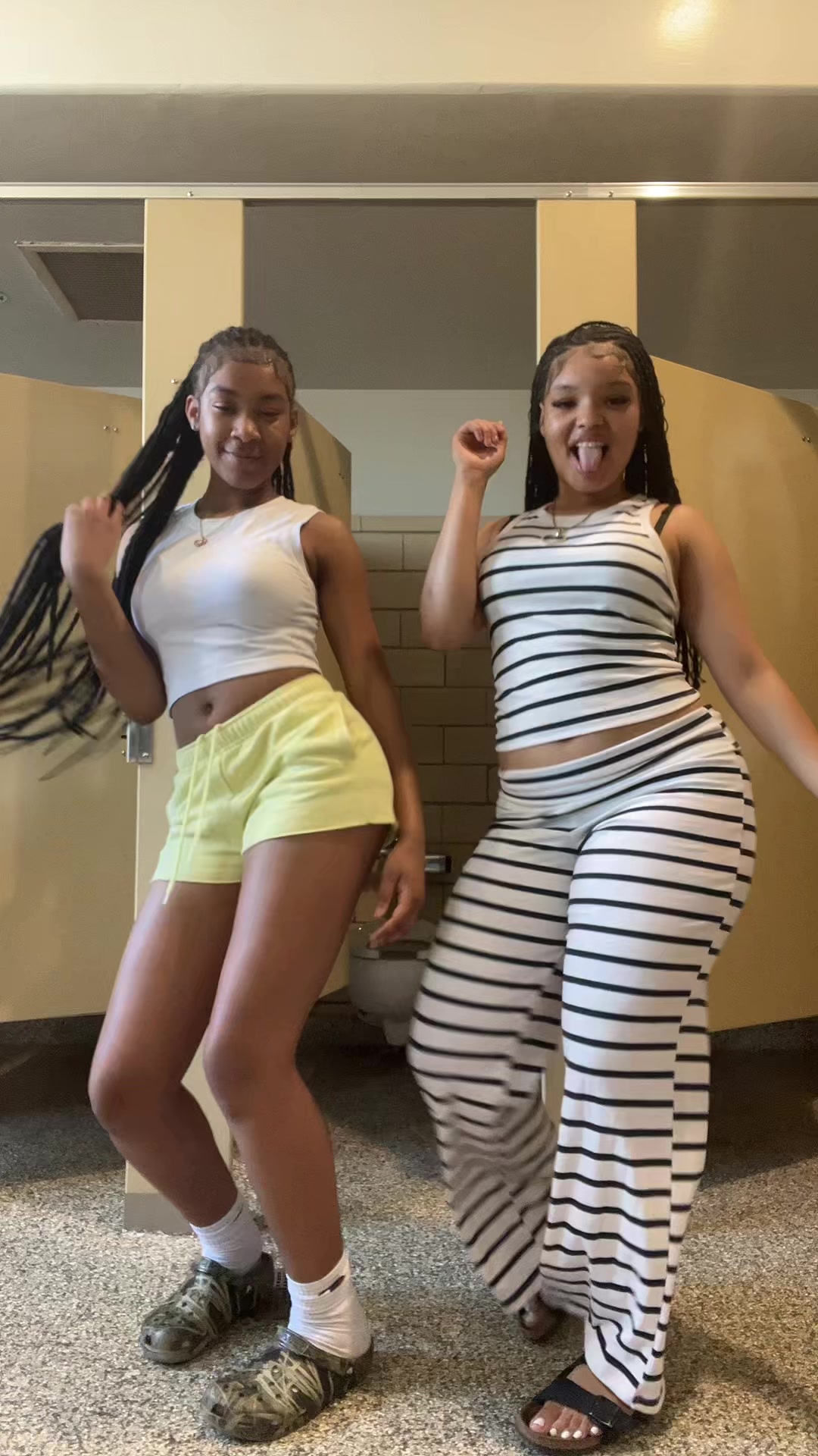@kaylabear