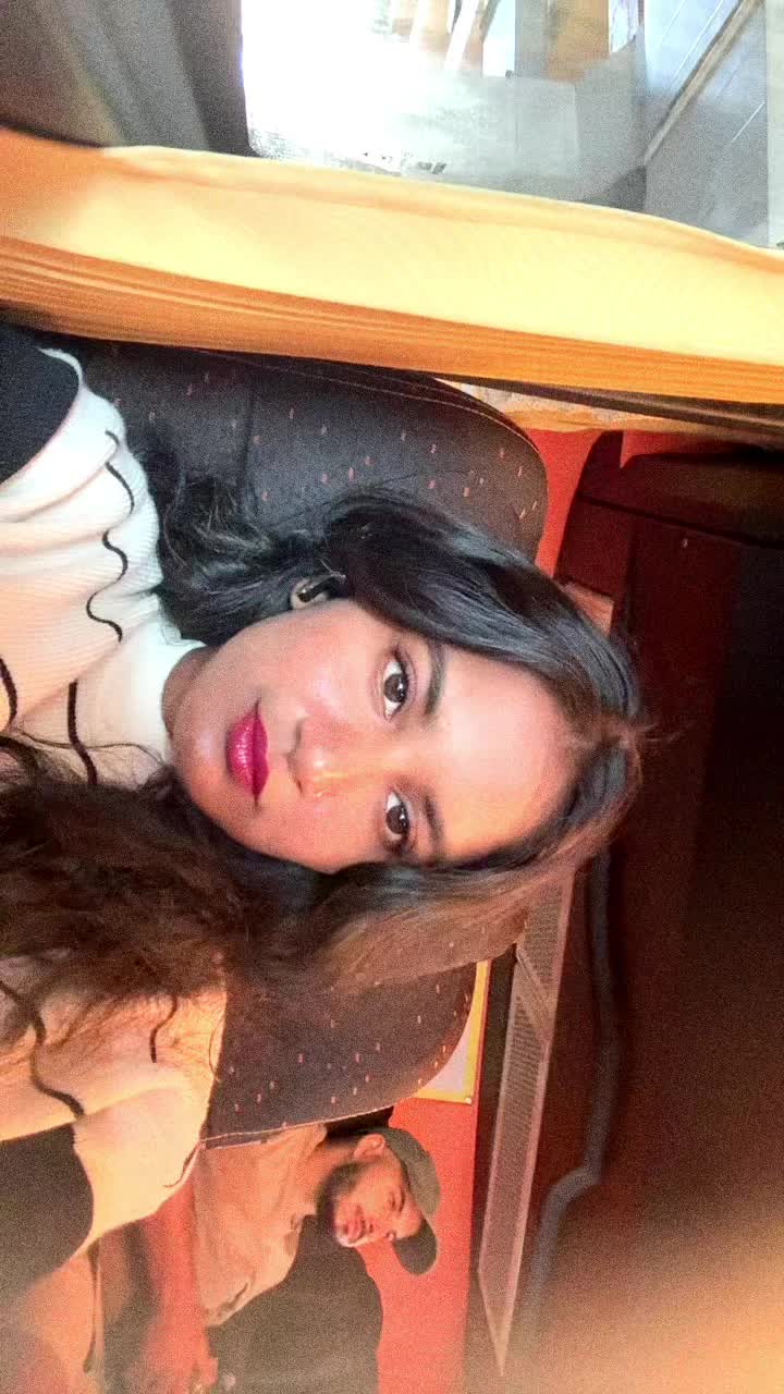 @reshvena_