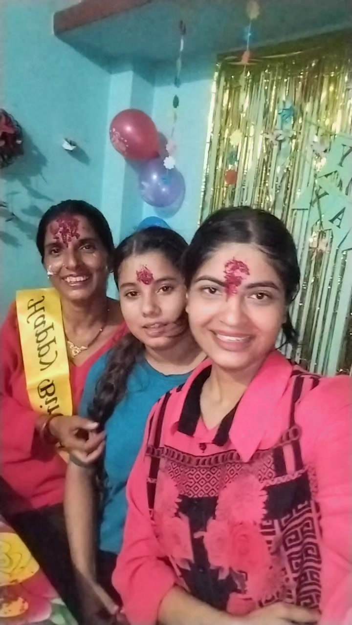 @SitArya👑✨