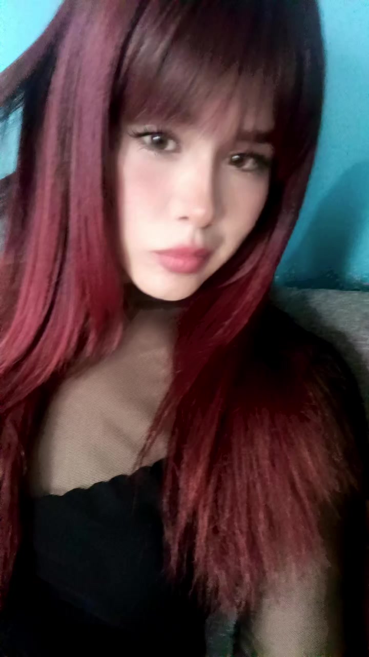 @valerysaldaña