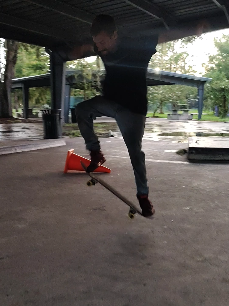 @senditmarcus