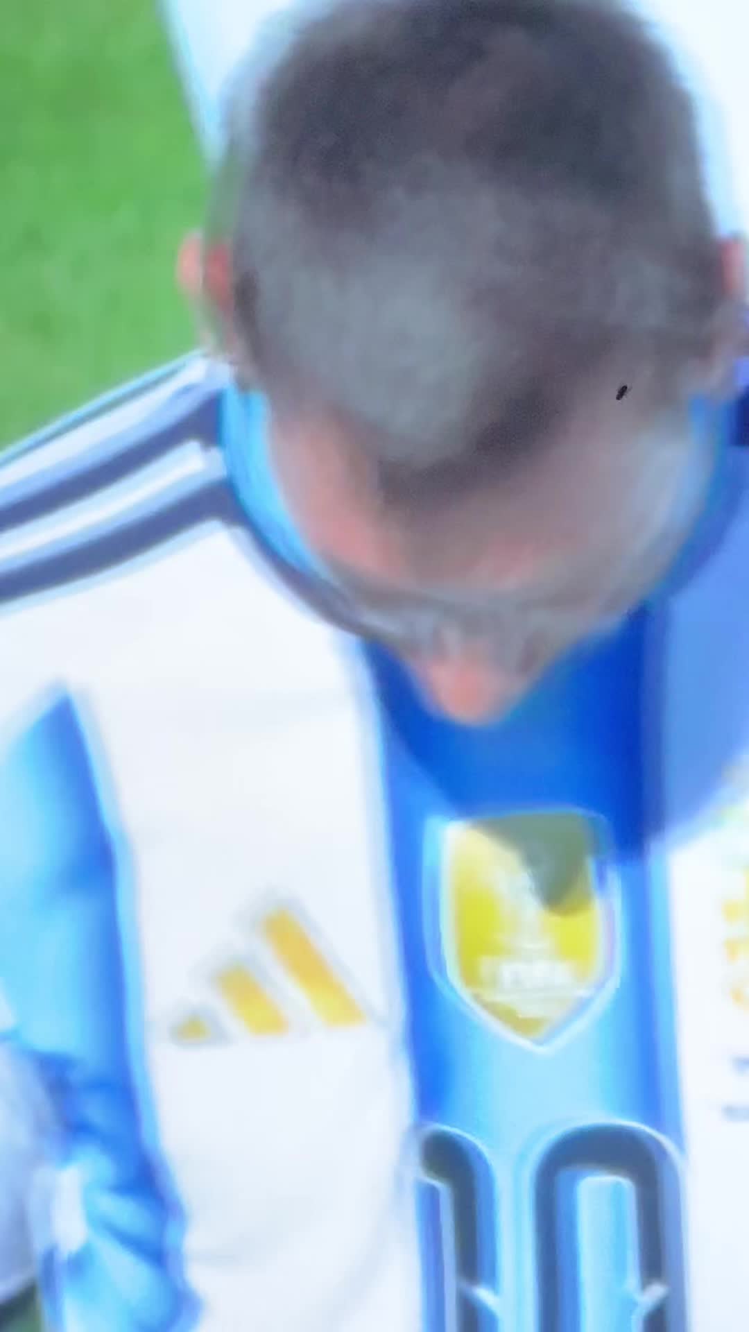 @𝔊𝔩𝔬𝔯𝔦𝔞 𝔑𝔦𝔢𝔱𝔬