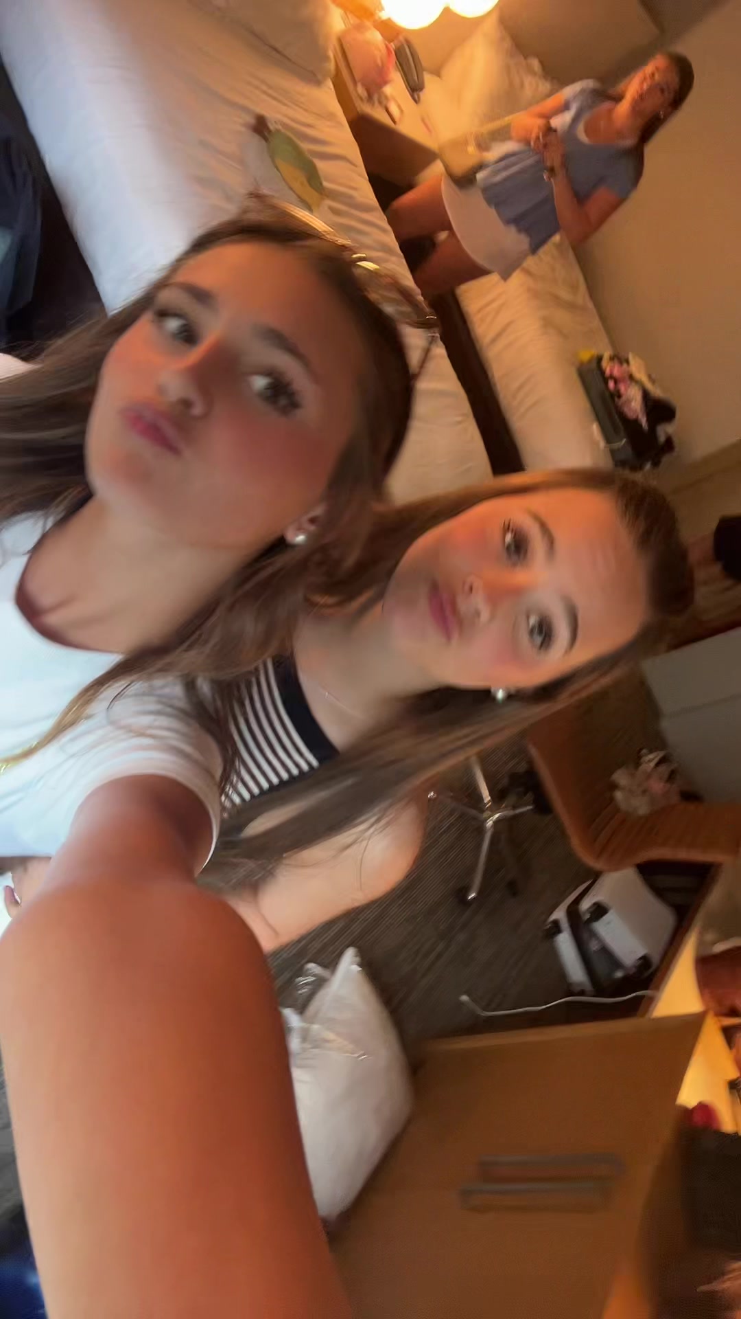 @Lily