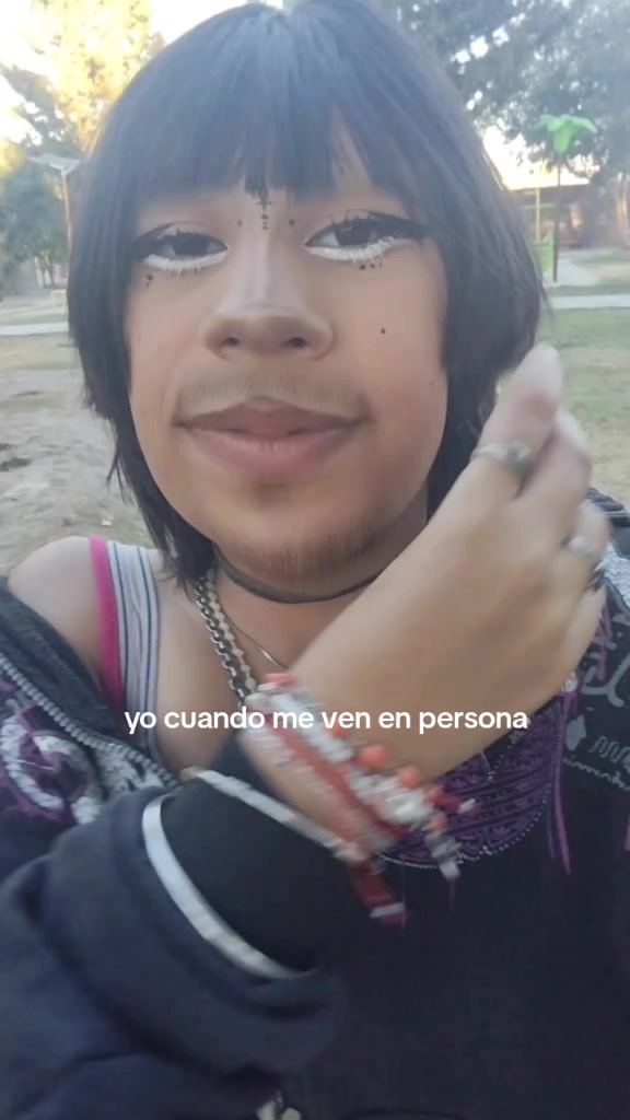 @moñeña🦥
