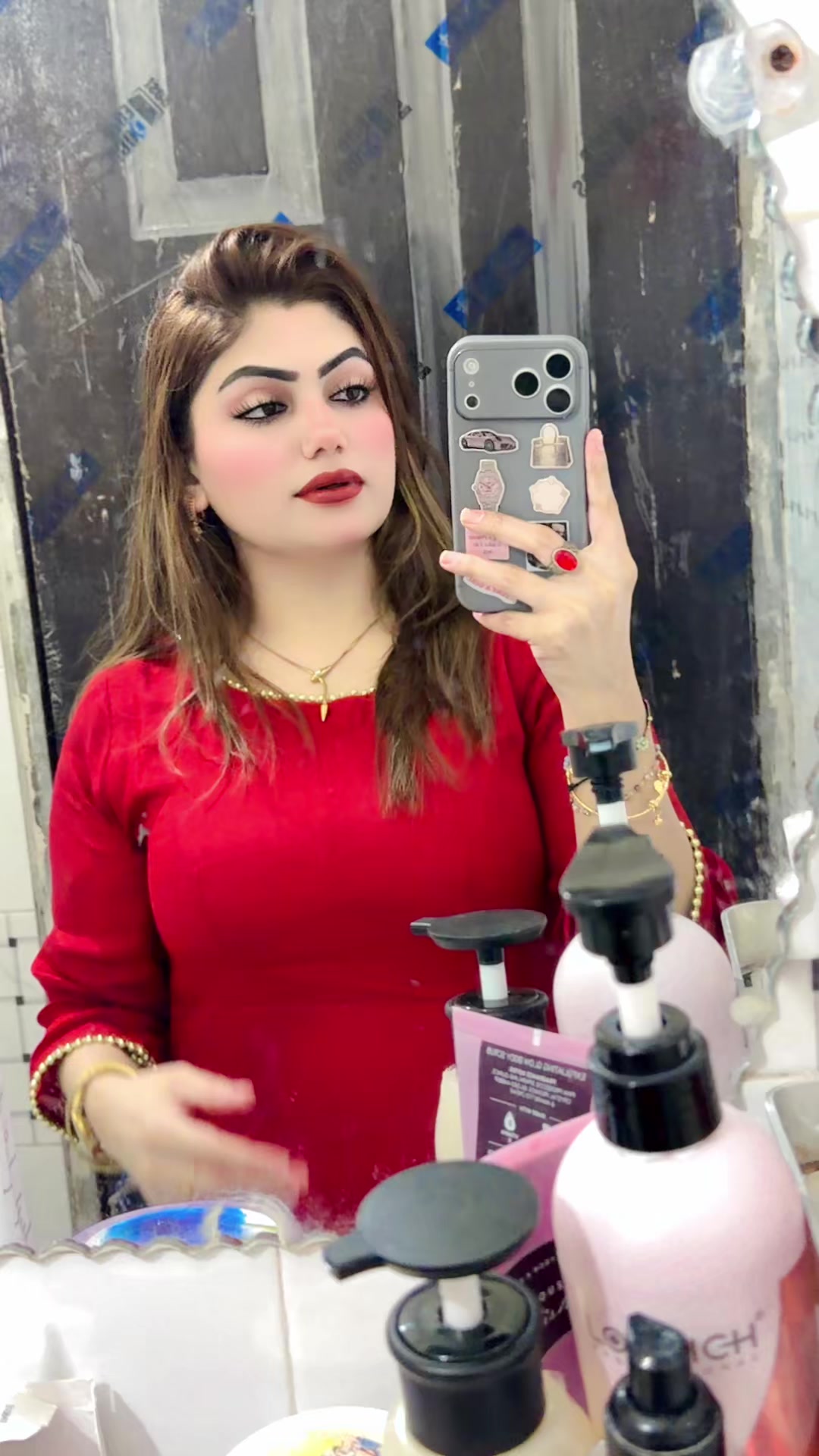 @Fari Baloch