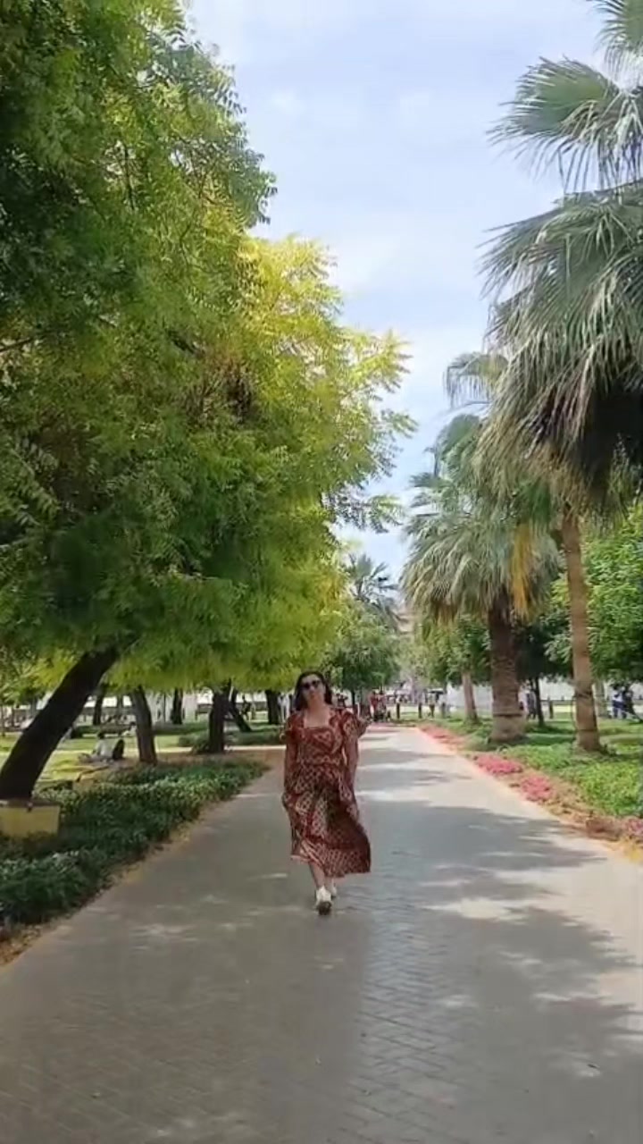 @imafakelover