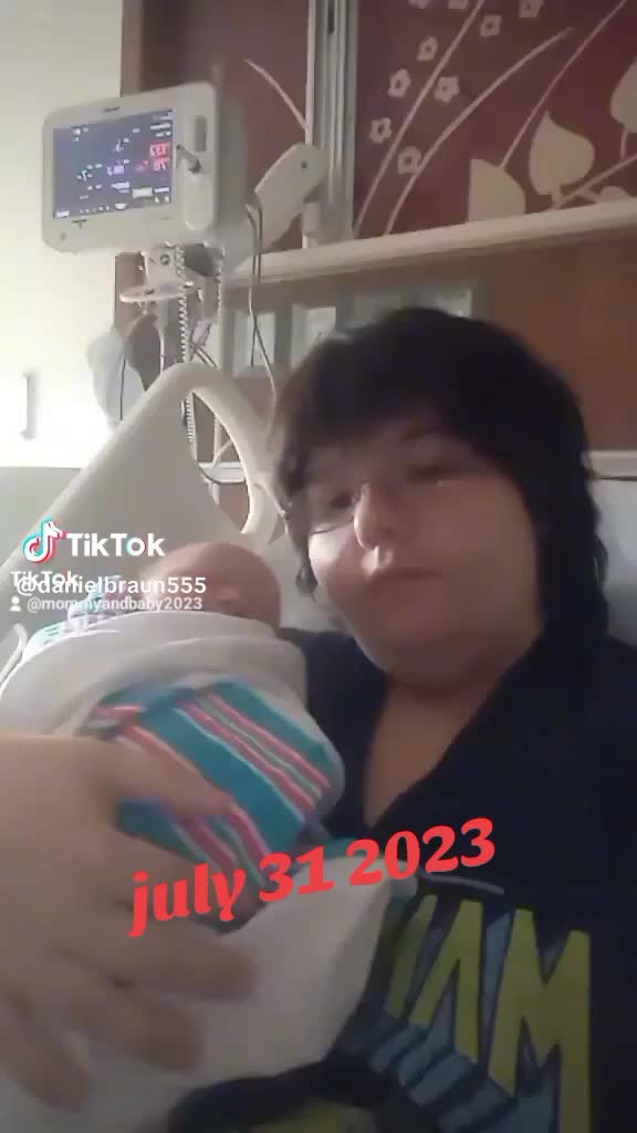 @queenmommy2025