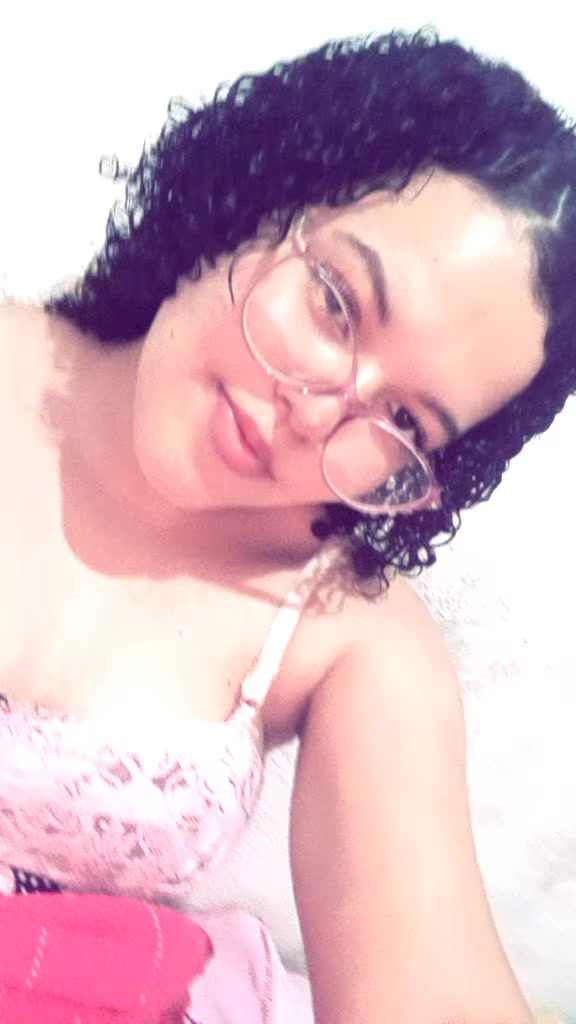 @Emilly Maria