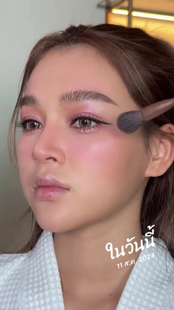 @Komthip Makeup