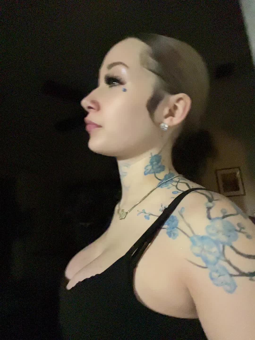 @she.MoansJaylah