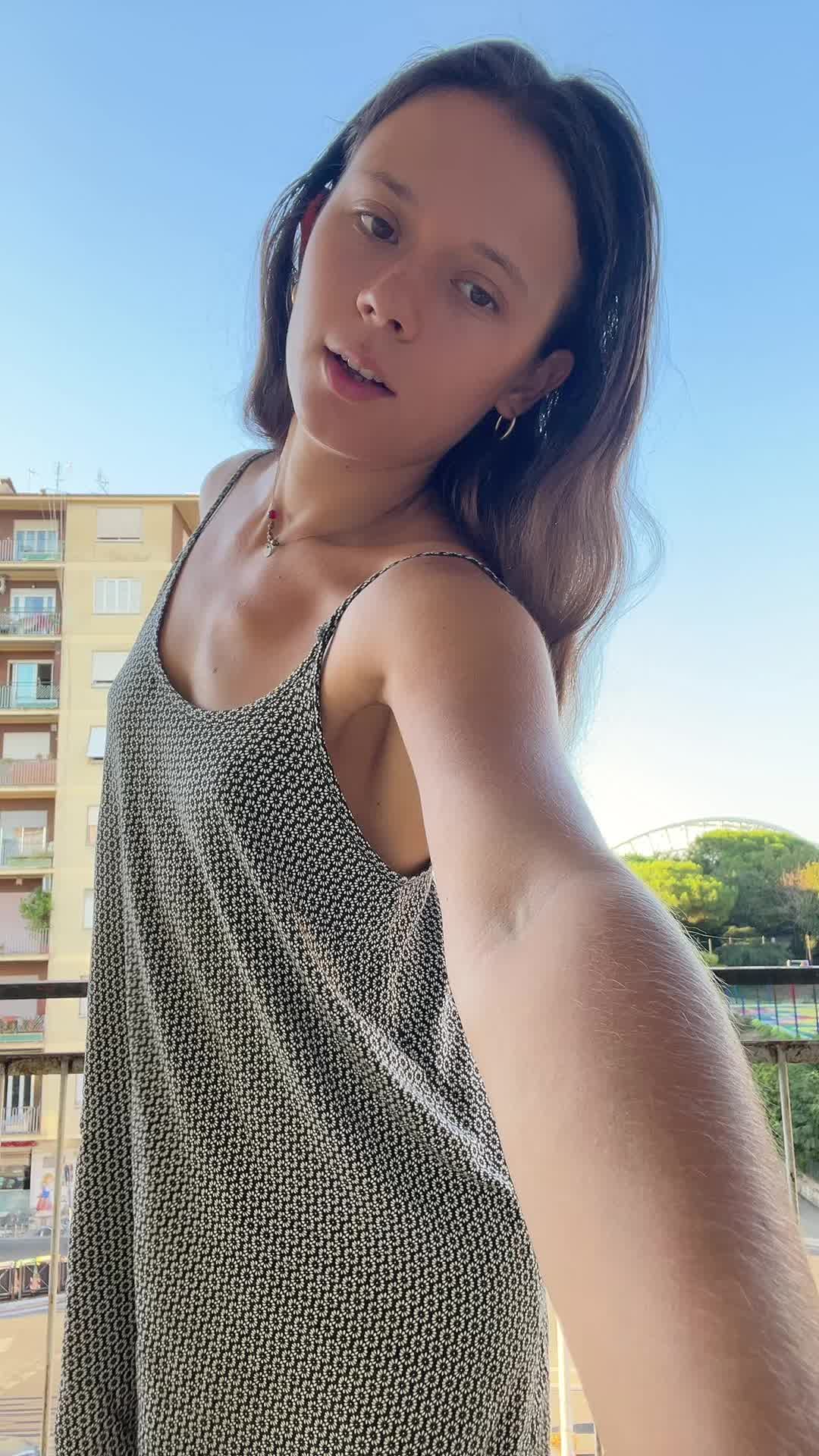 @annareesc