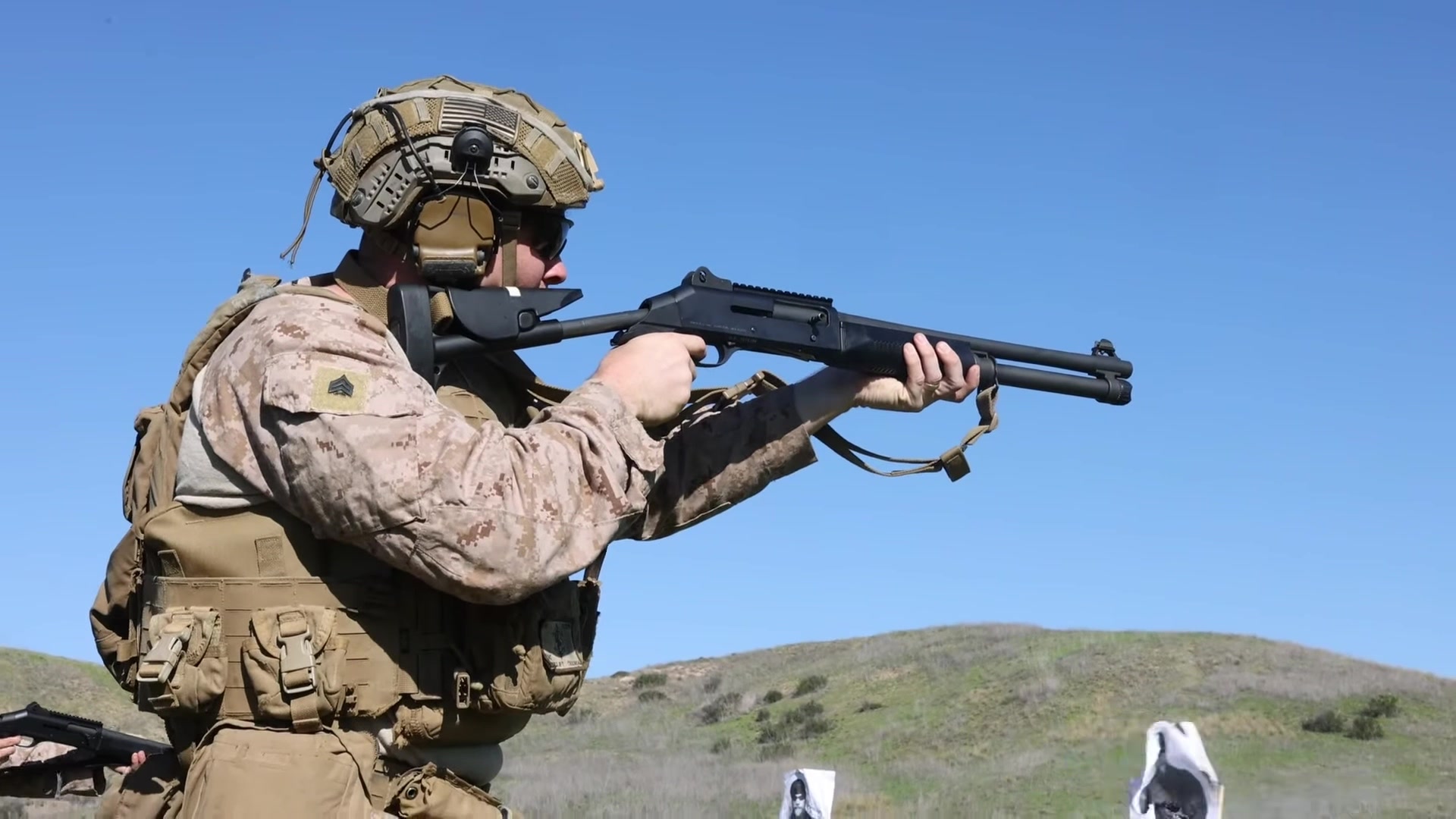 @Military Lover🎖️