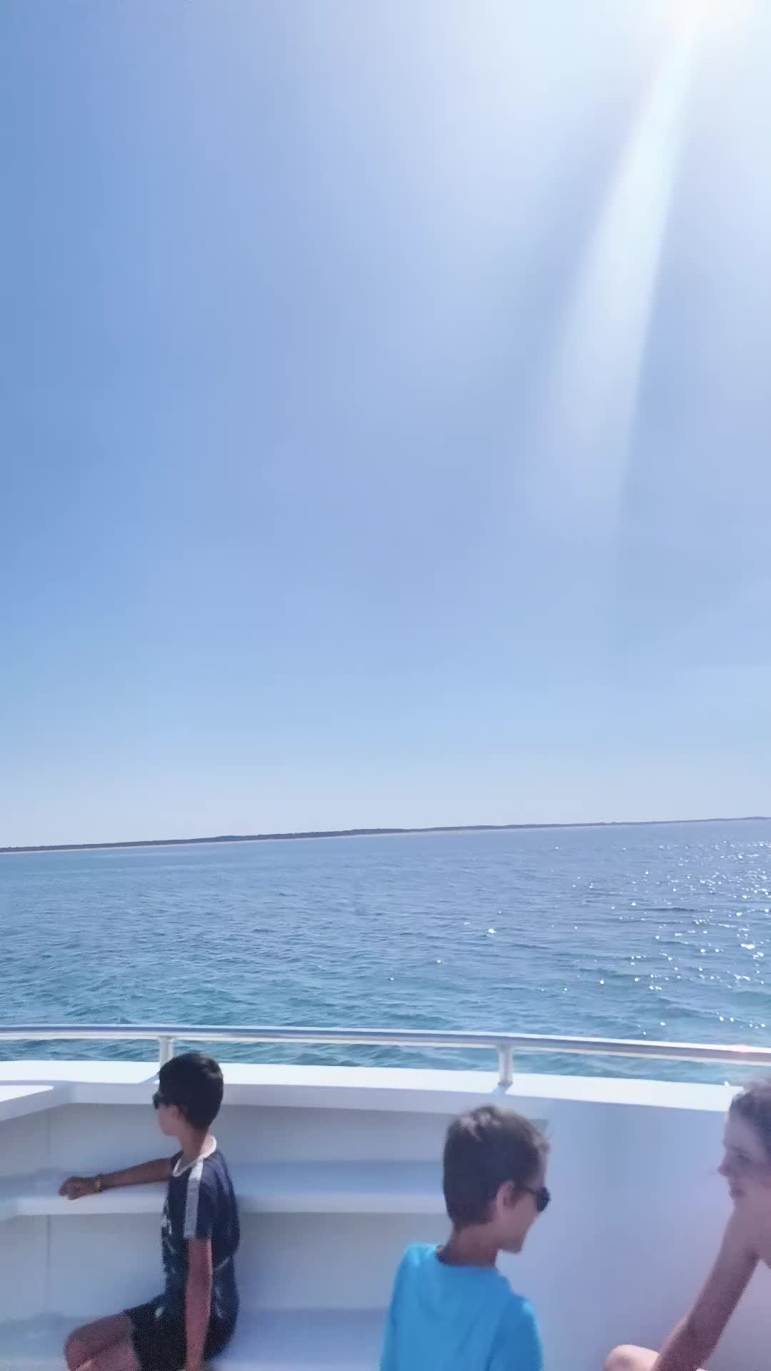 @R&acirc; 🔆🦅♀️