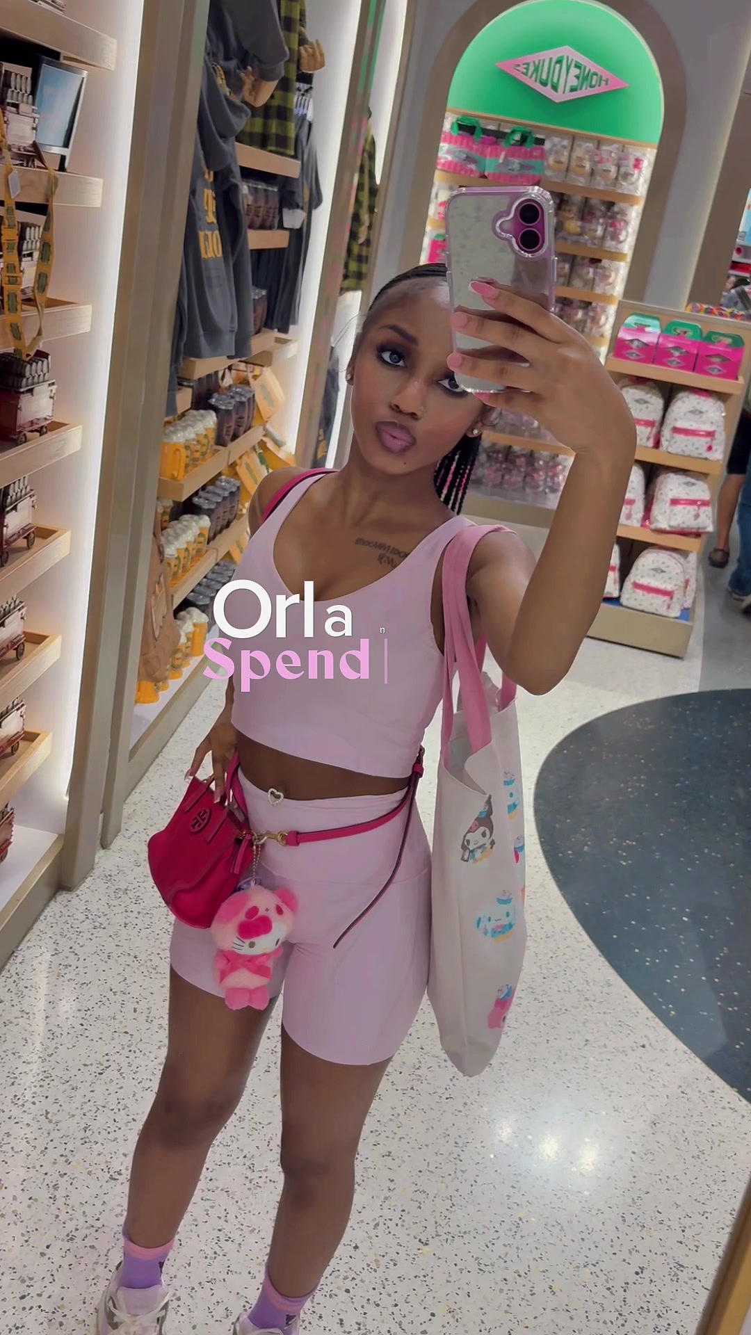 @THE ICONIC IT GIRL ✰
