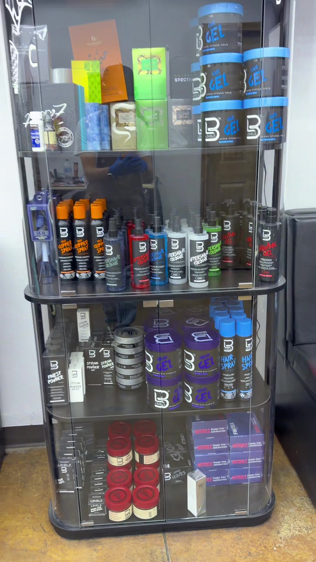 @Jisai Barber