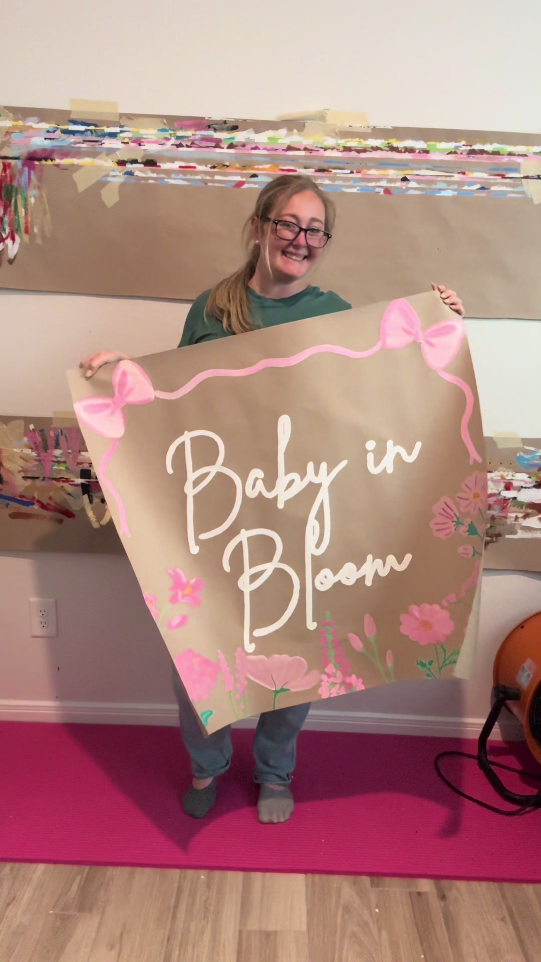 @Lindsey | Banner Artist & Mom