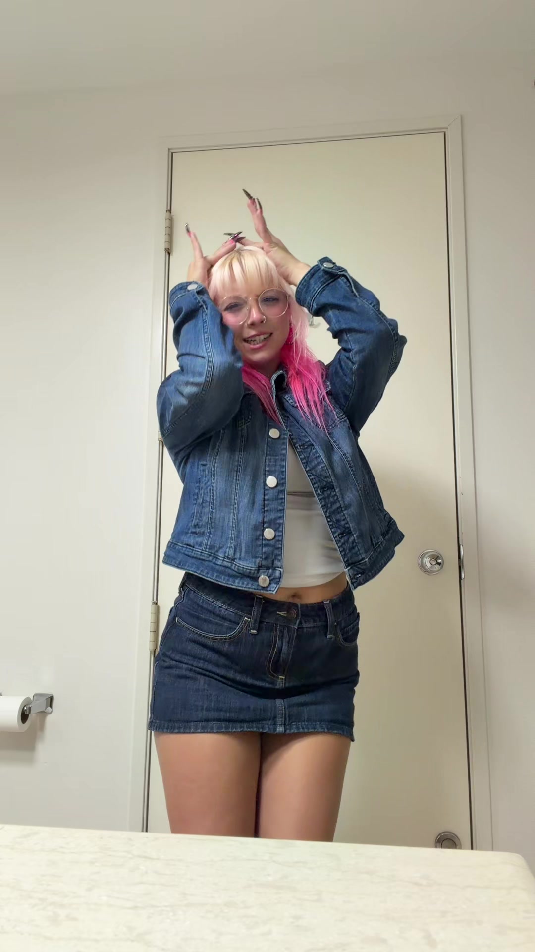 @yeeitskee