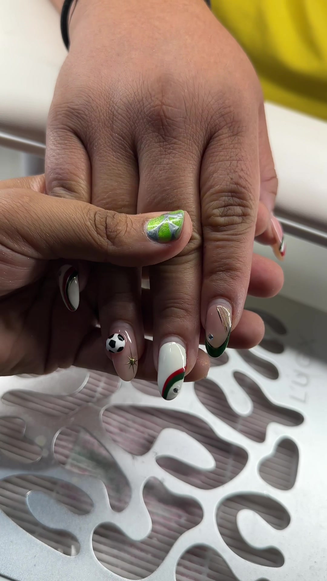@softbutsharpnails
