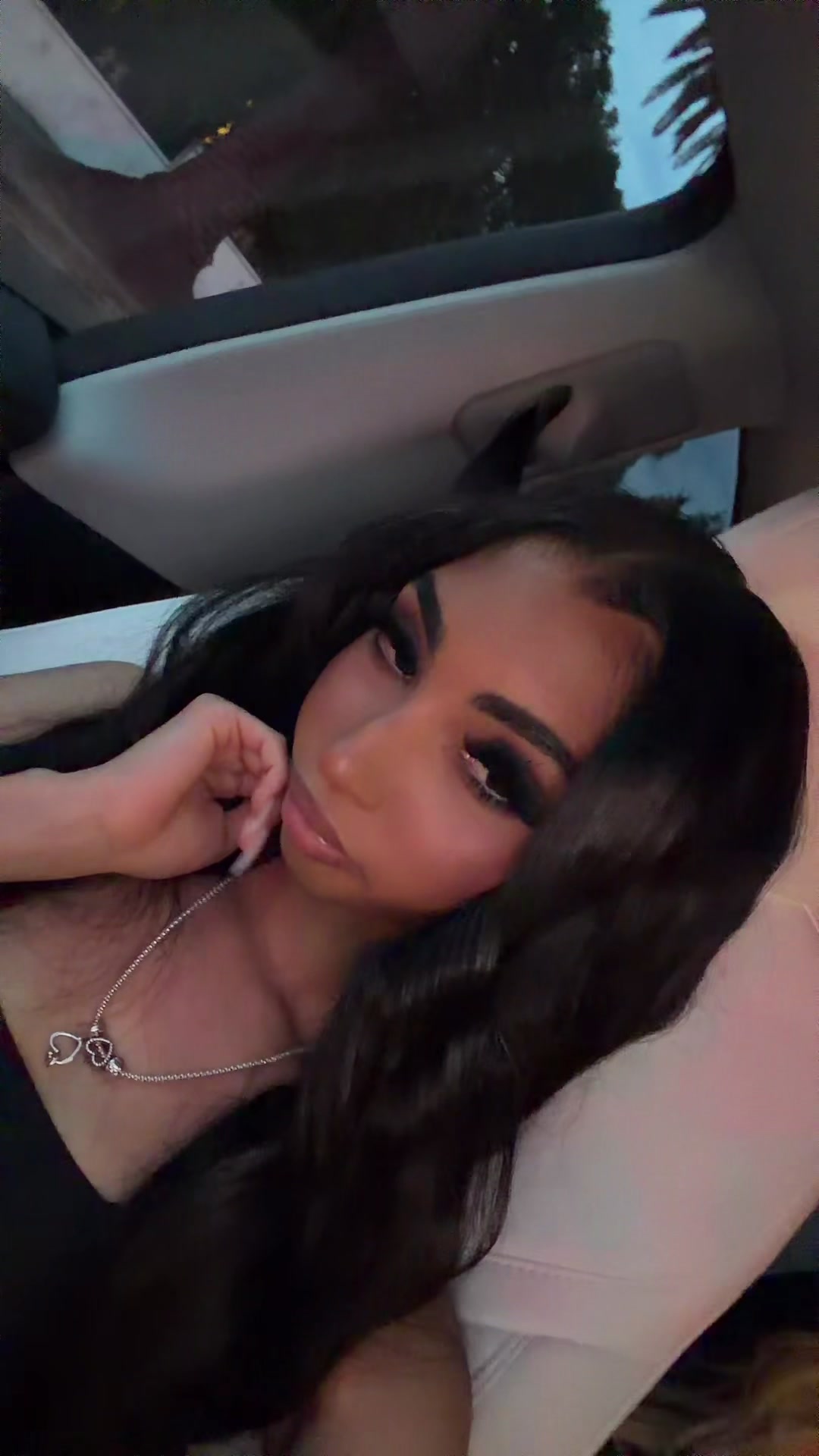 @lolaleilanii