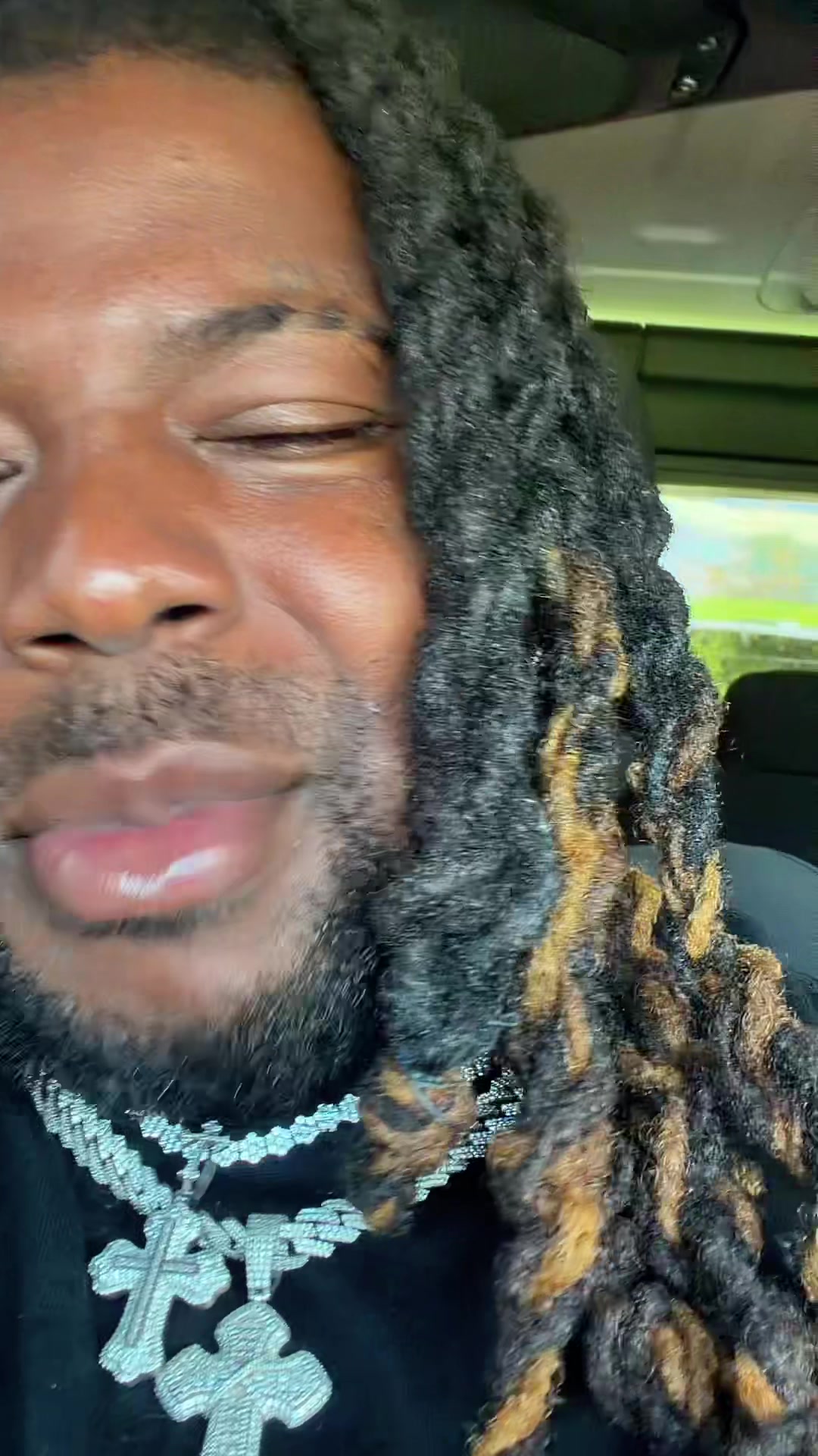 @latrey_glover_official