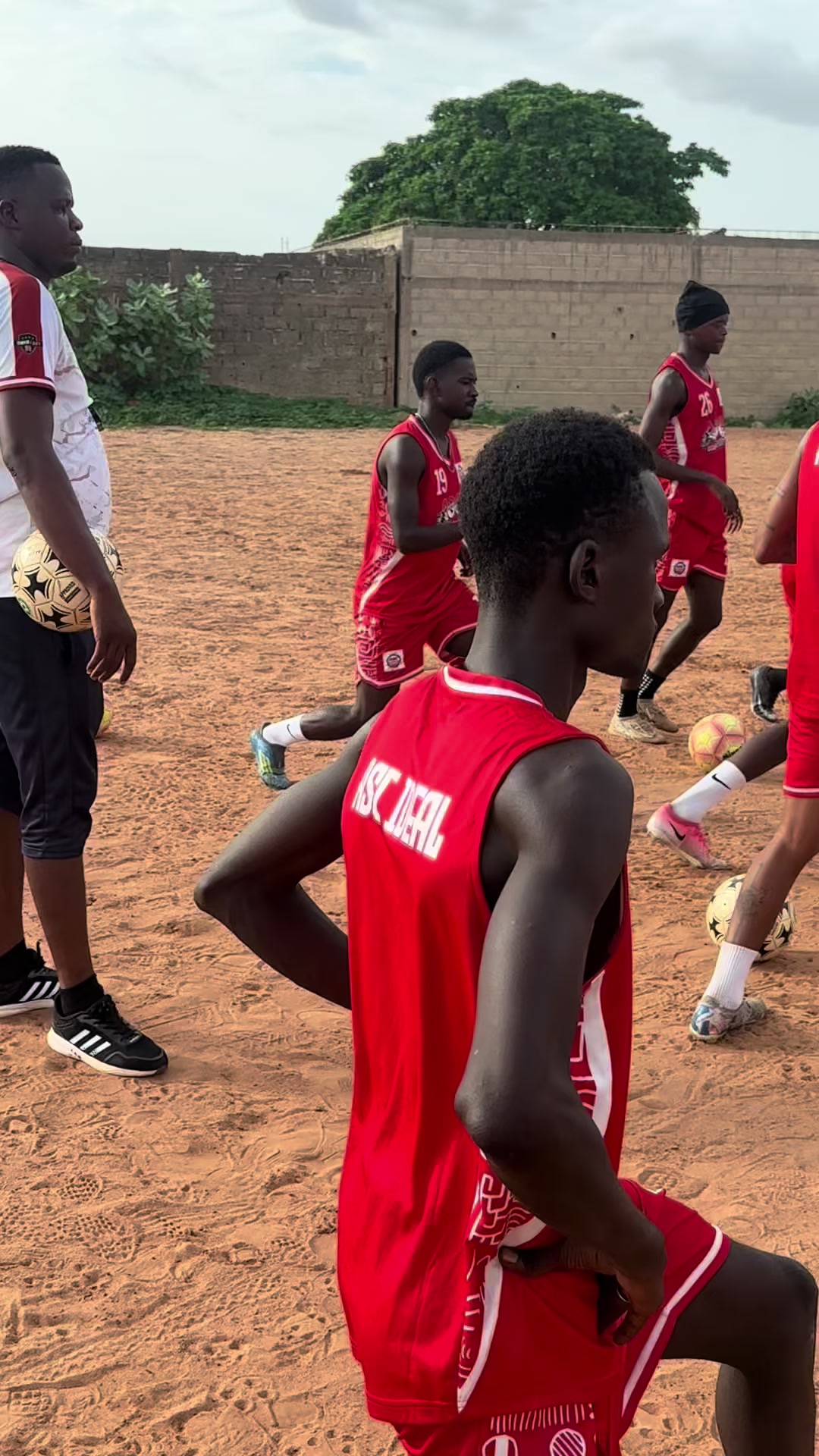 @TAMSIR MBAYE SN🇸🇳⭐️👻