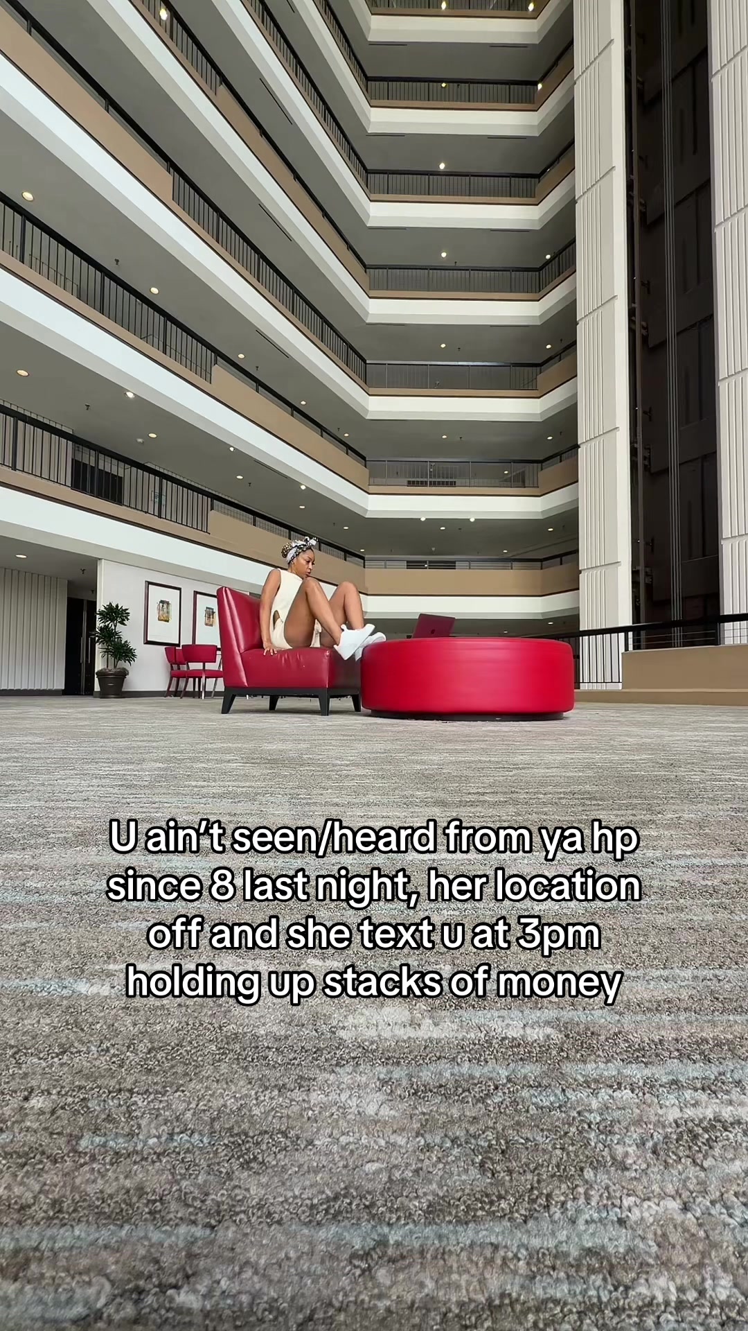 @AshMona