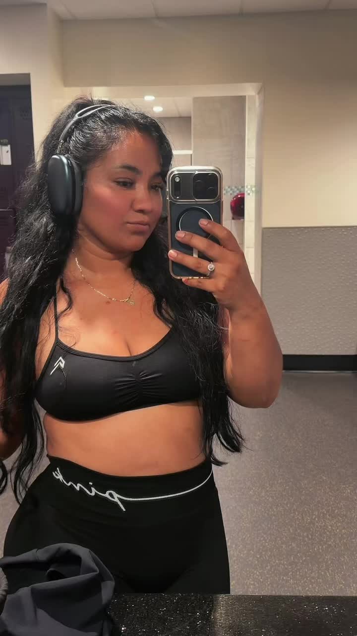 @Adriana Lucero 🌷
