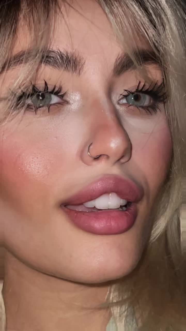 @rozhstorm