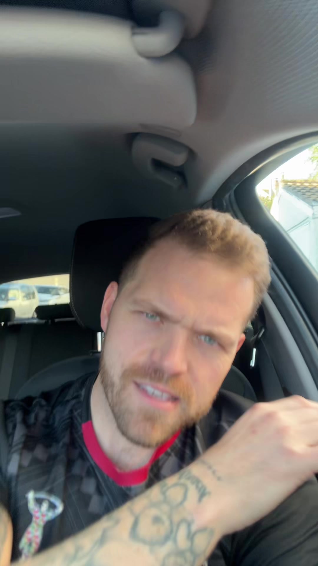 @ryanofwales🏴