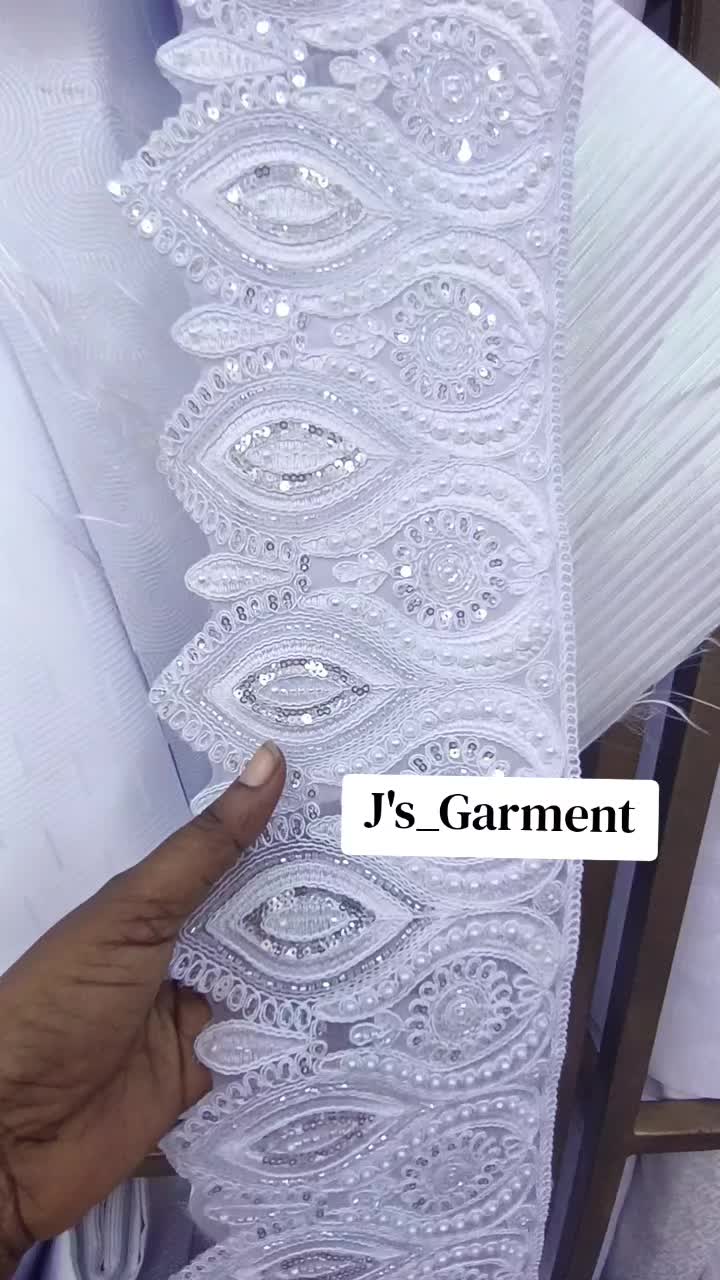 @Julian's_Garment