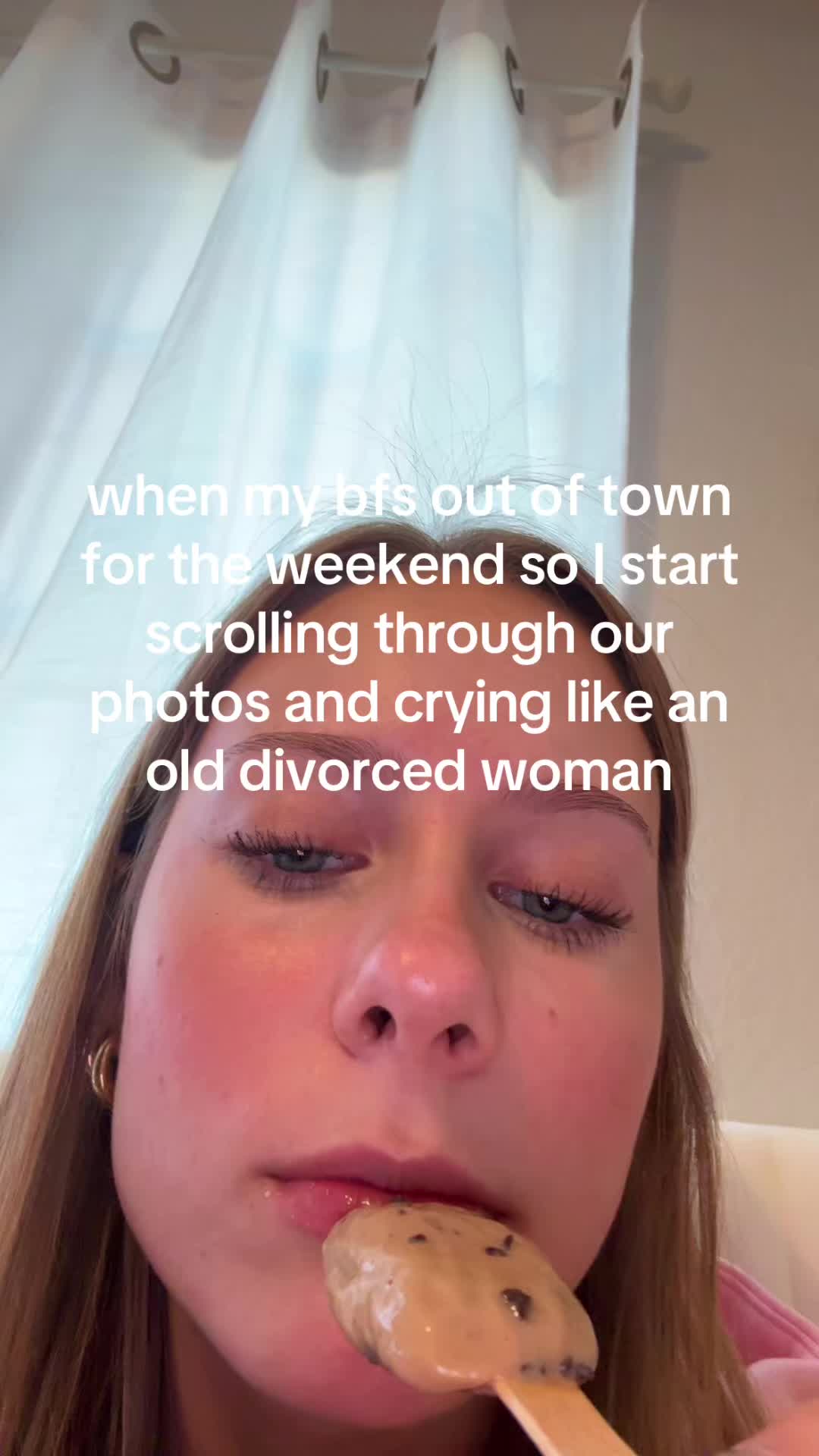 @izzietriesherbest