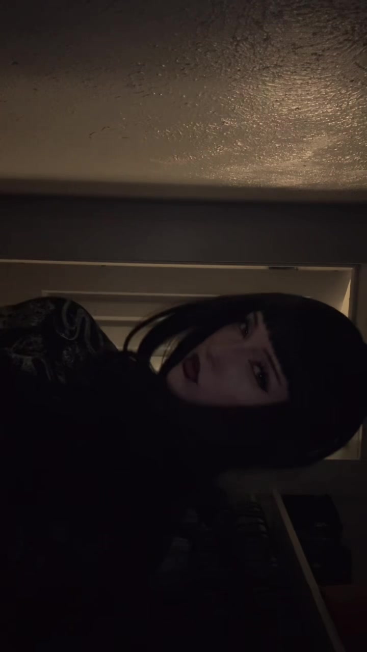 @𝐻𝑒𝒶𝓋𝑒𝓃𝓁𝑒𝑒🖤