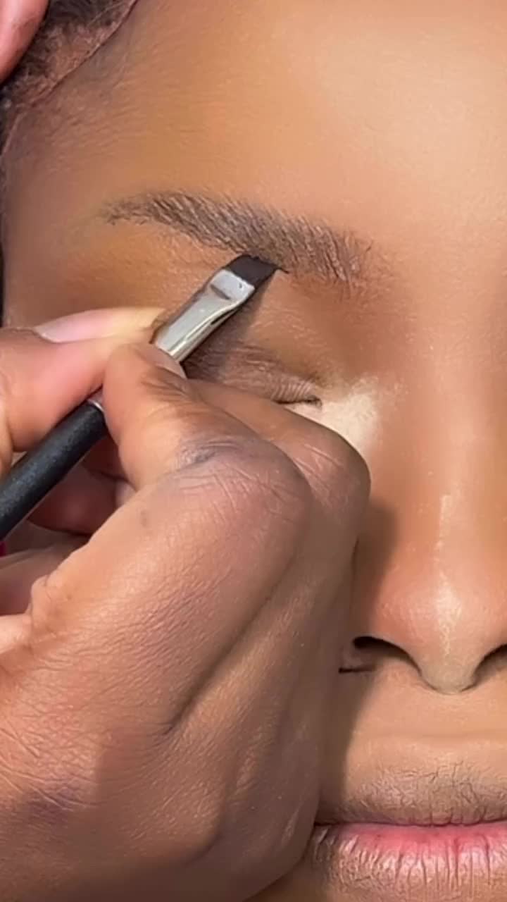 @Black_skinmakup