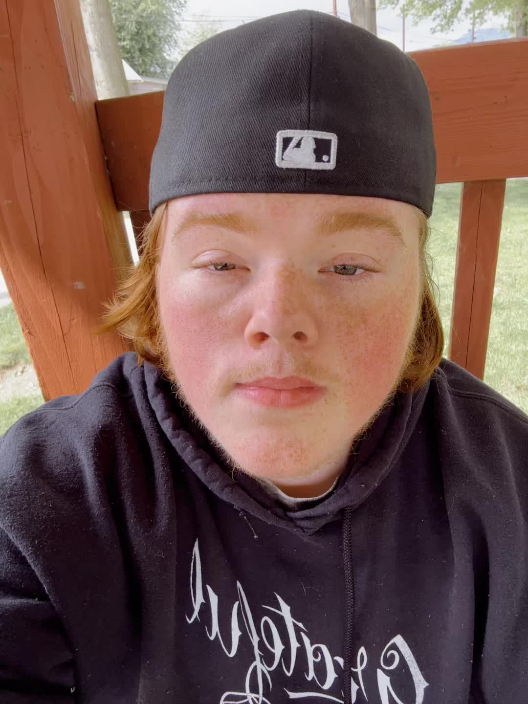 @𖣂