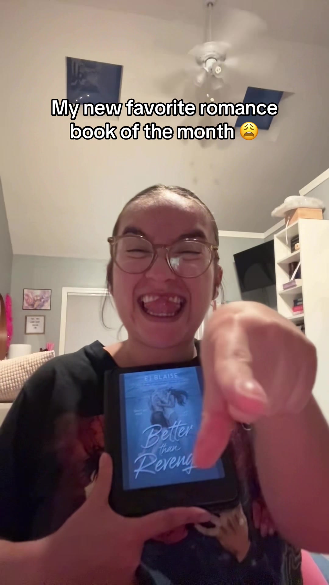 @Valentina 📚🩵