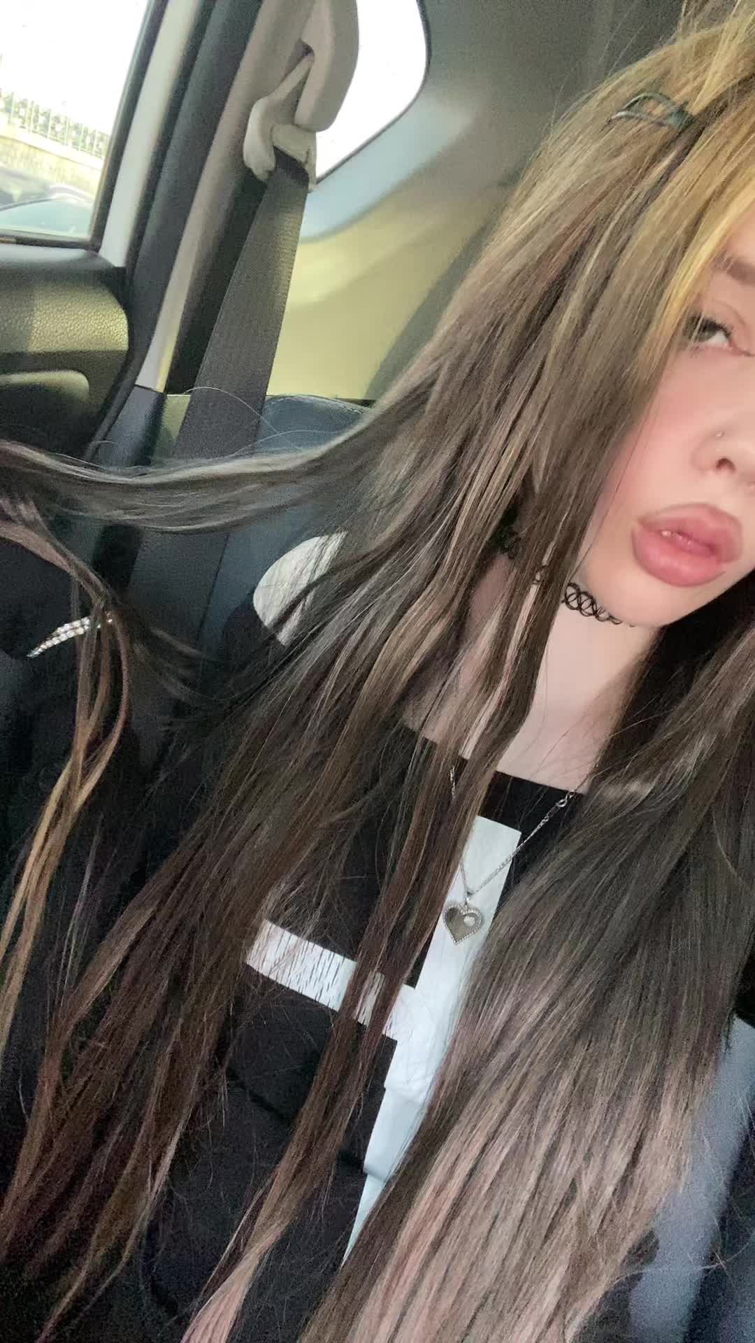 @lil_slutty