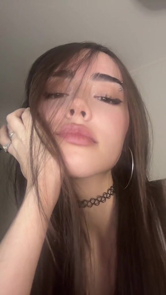 @𝔪𝔞𝔯𝔱𝔥𝔞 𝔤𝔯𝔞𝔠𝔢 ♱