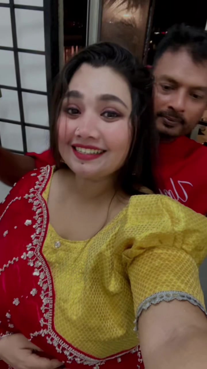 @হাসির 💋 রানি