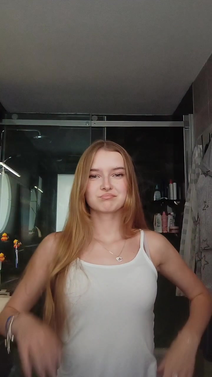 @Eliiii