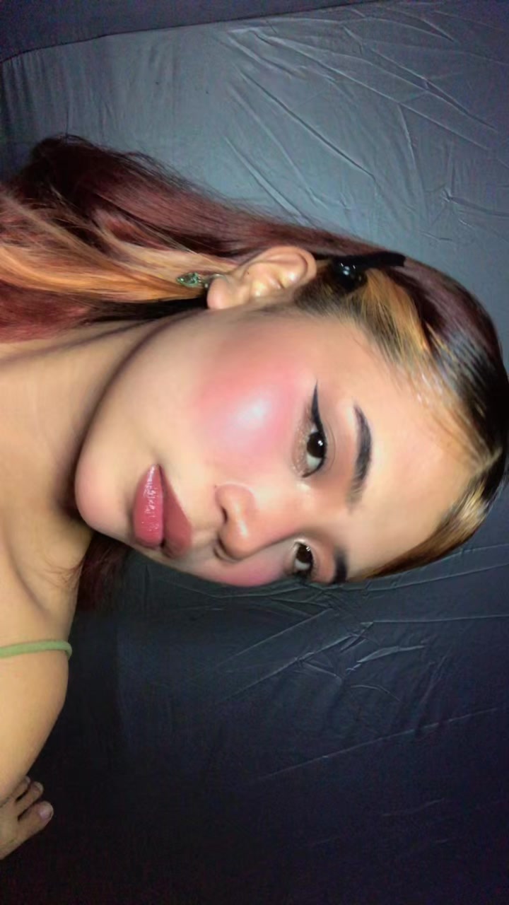 @evieee_ae on ig