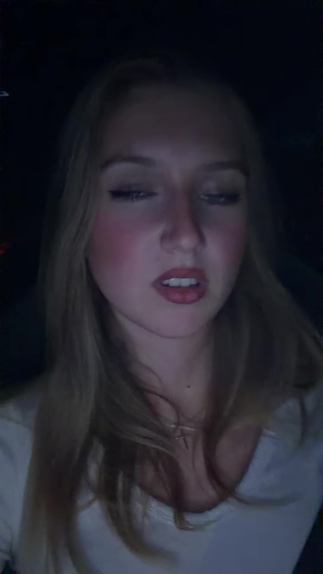 @L&uuml;llyyy🎬