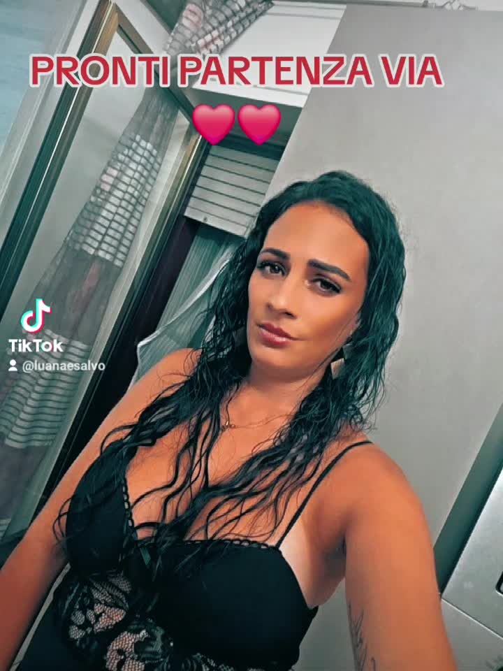 @luanaesalvo
