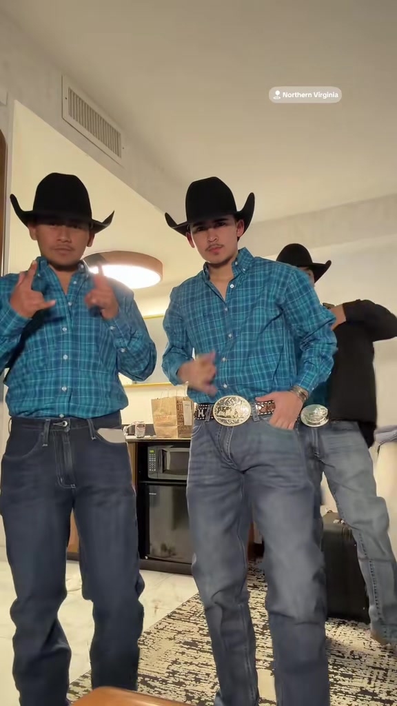 @txsndrew
