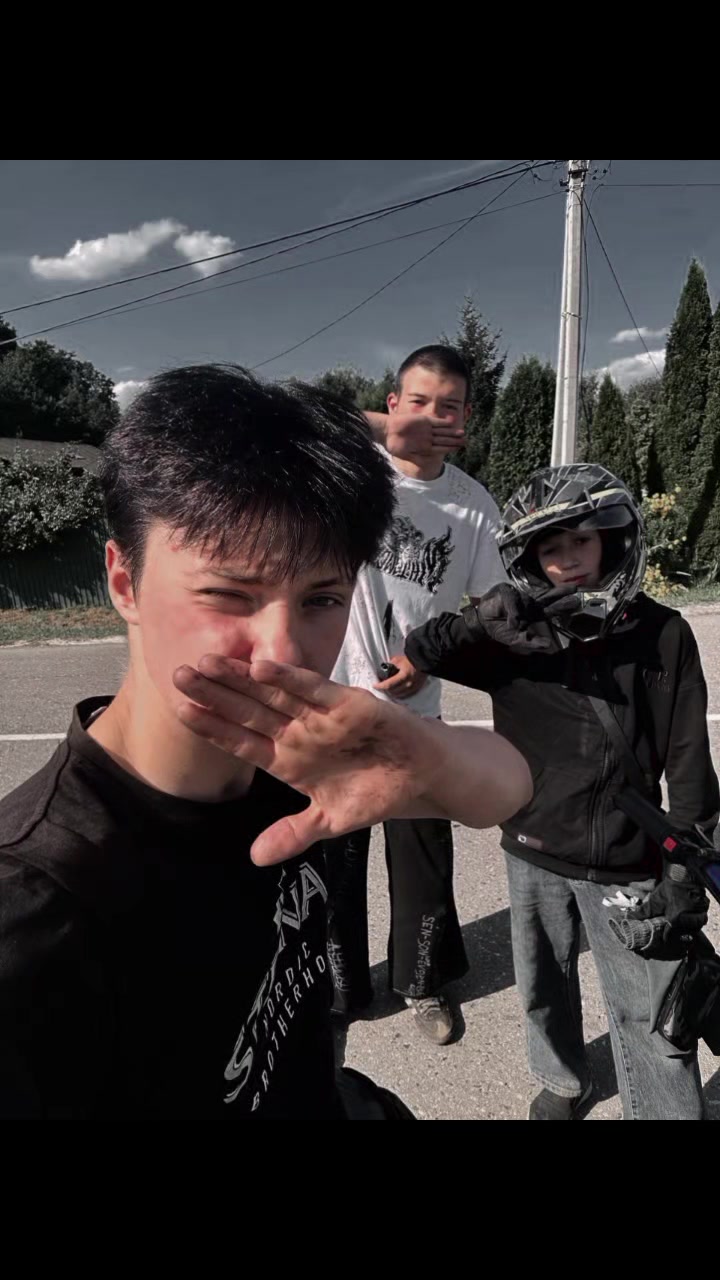 @monster. n.3