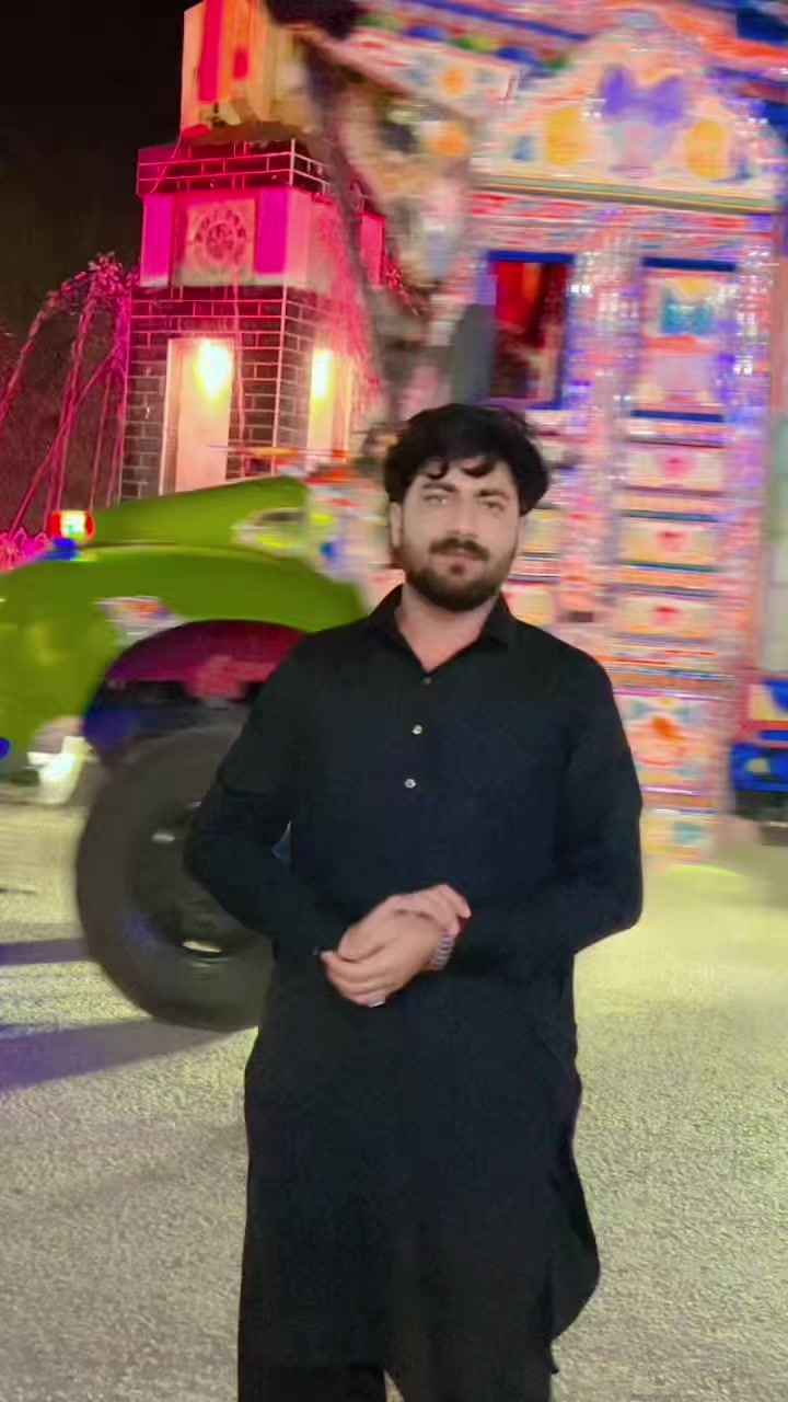 @👑عزیر~Pathan🤍🌼