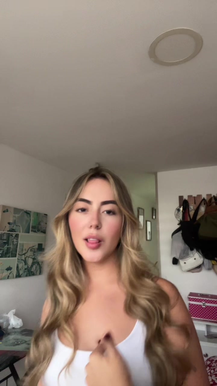 @Laura valencia