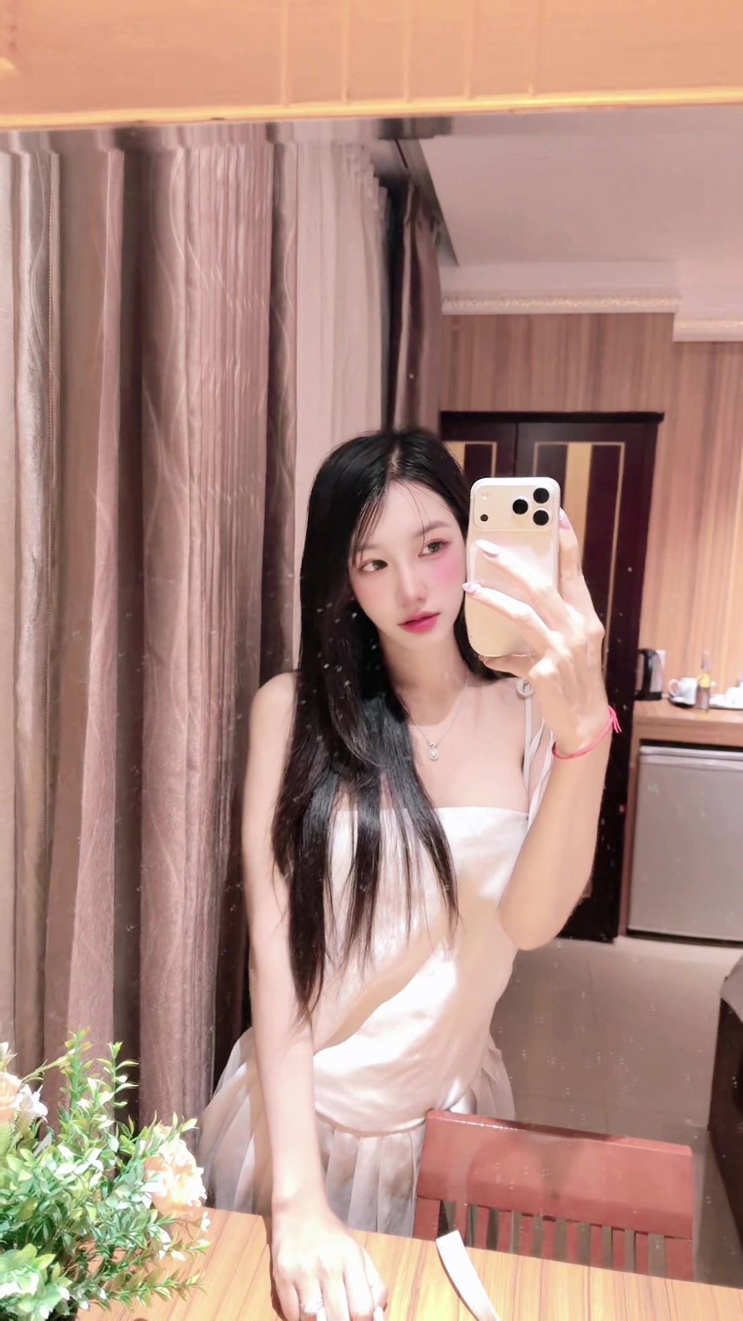 @Liling๐ป๐ณ๐น๐ผ๐ฐ๐ญ๐จ๐ณ