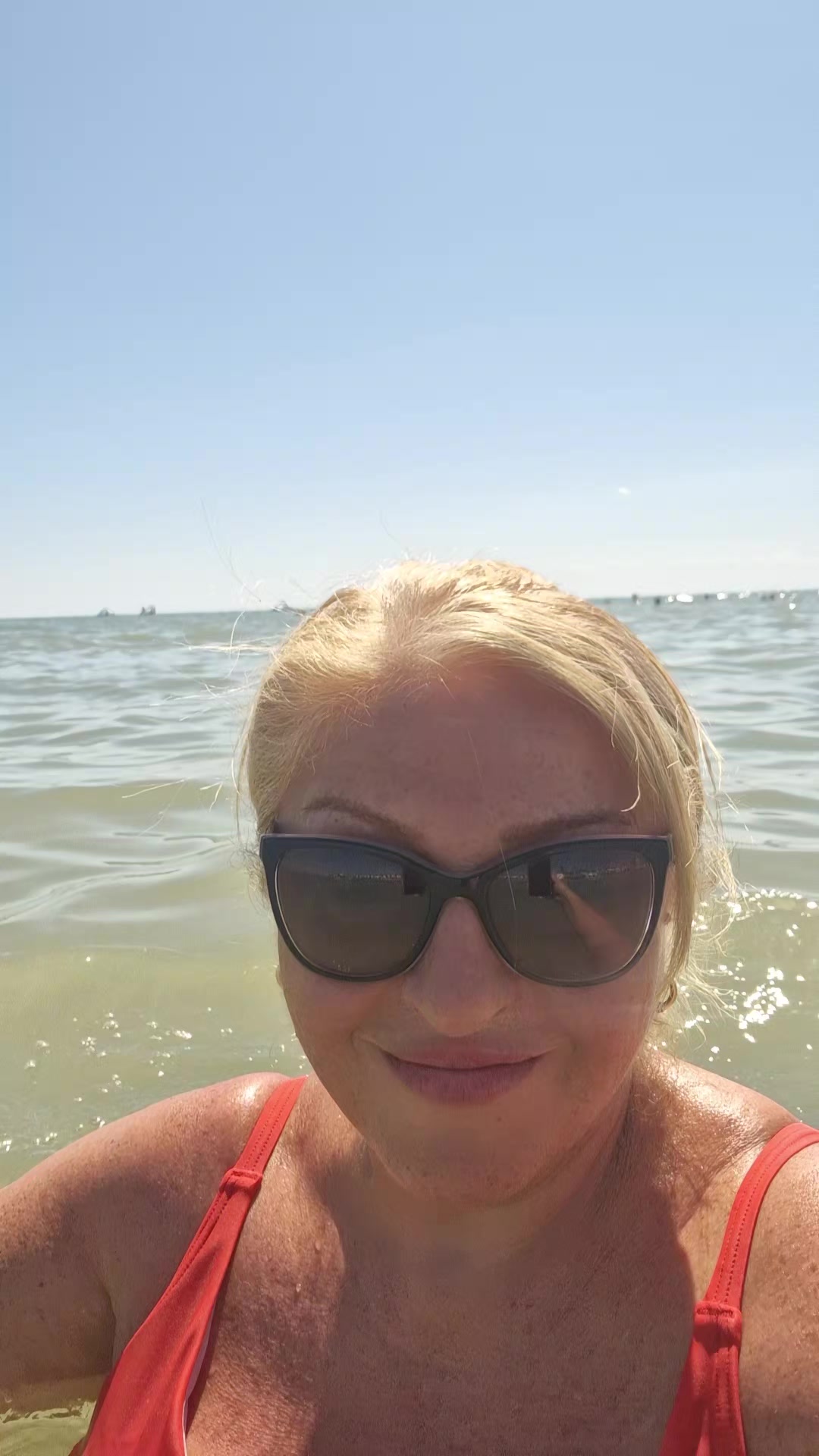 @user348922318047